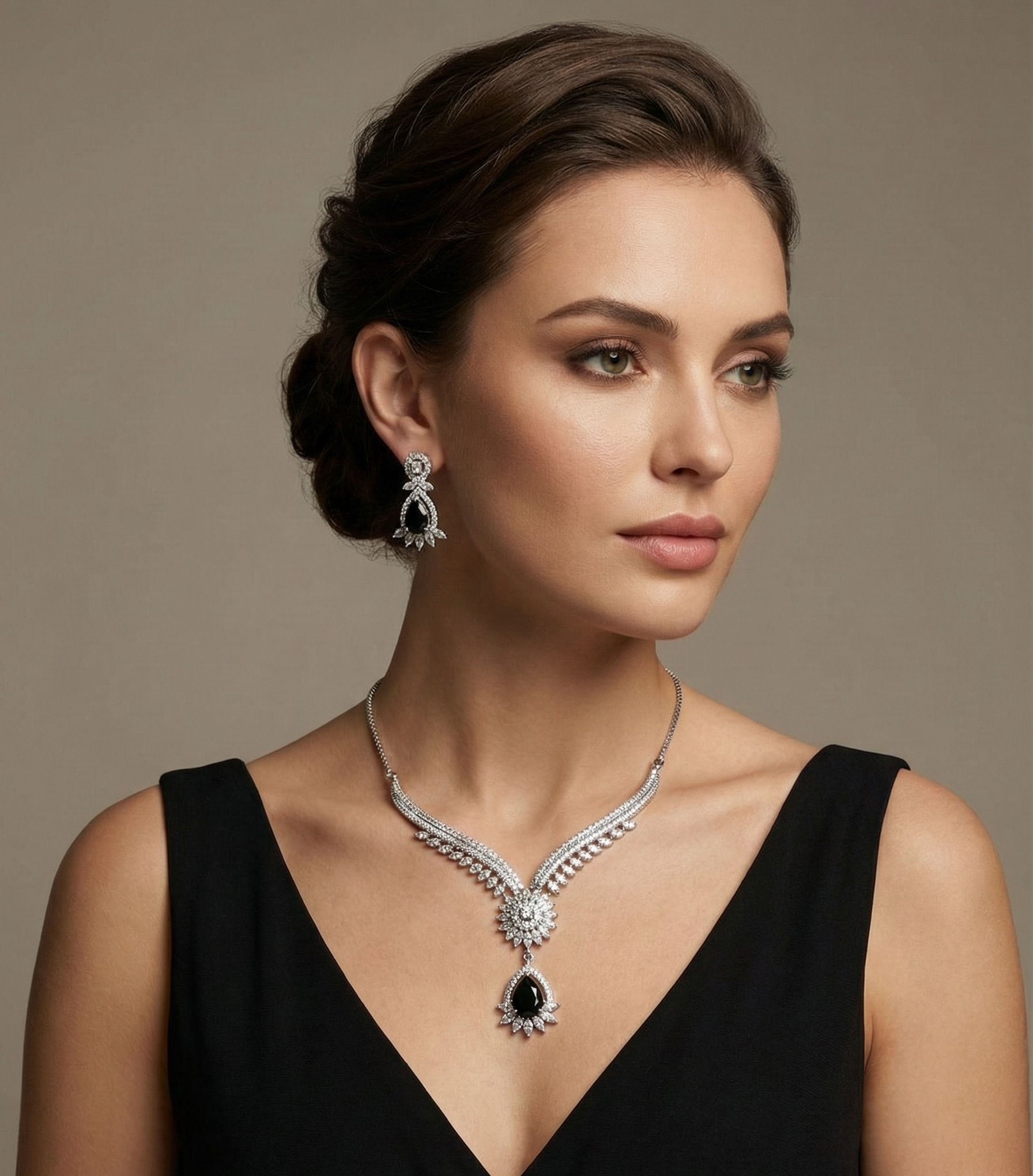 The Black Swan Crystal Necklace Set