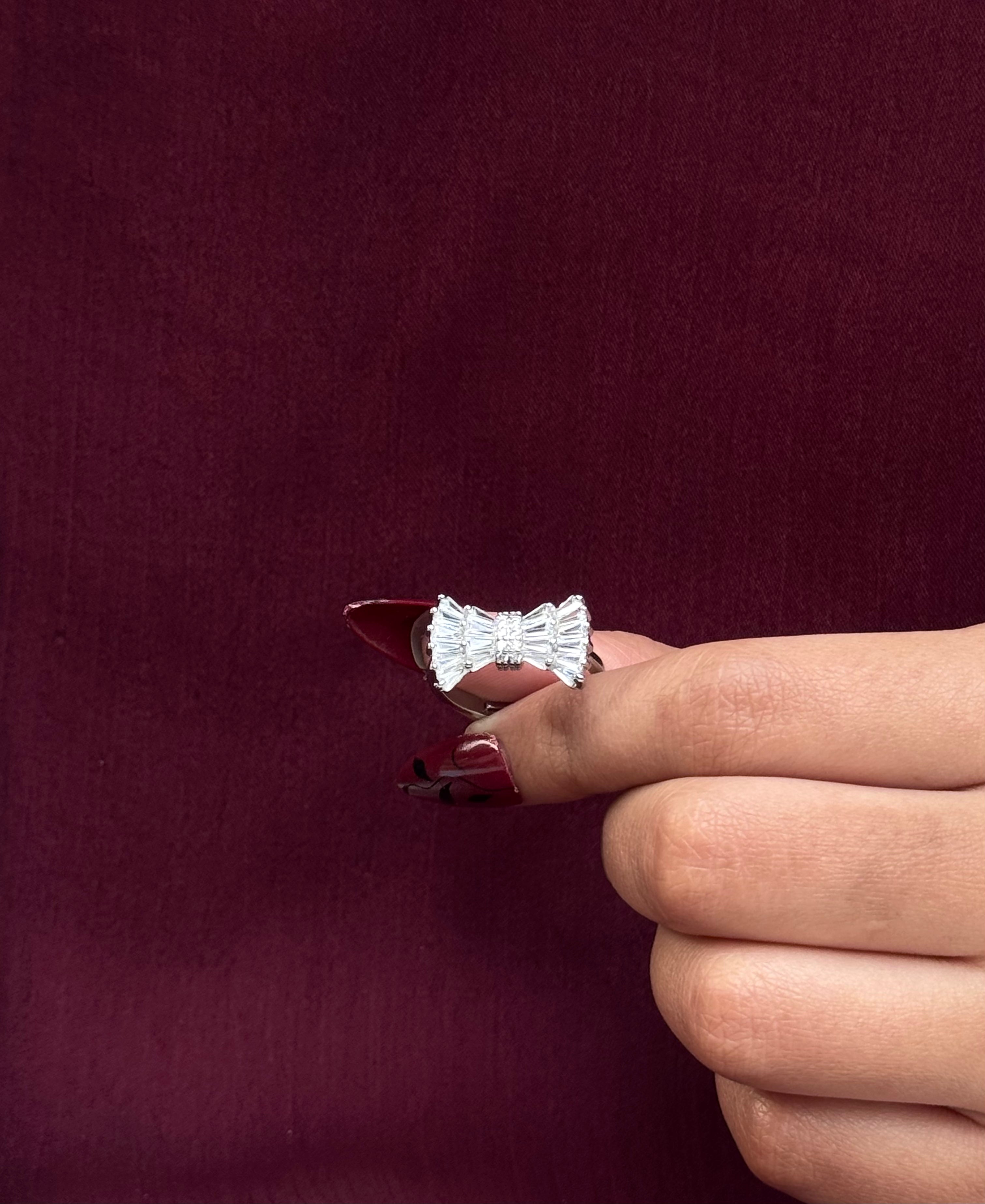 Silver Sovereign adjustable