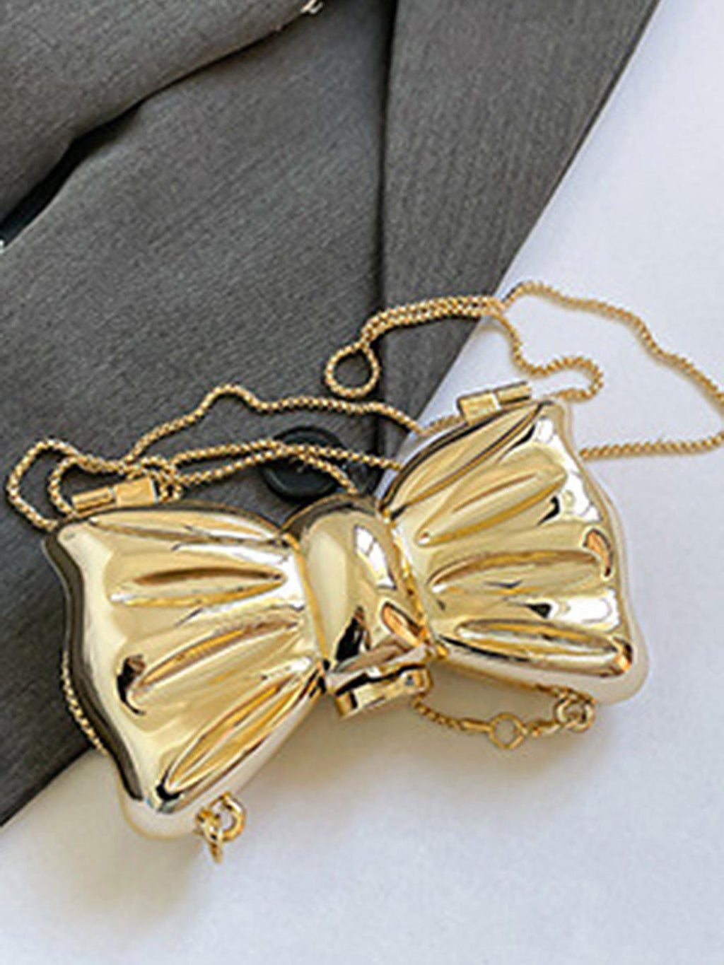 Mini Bow clutch