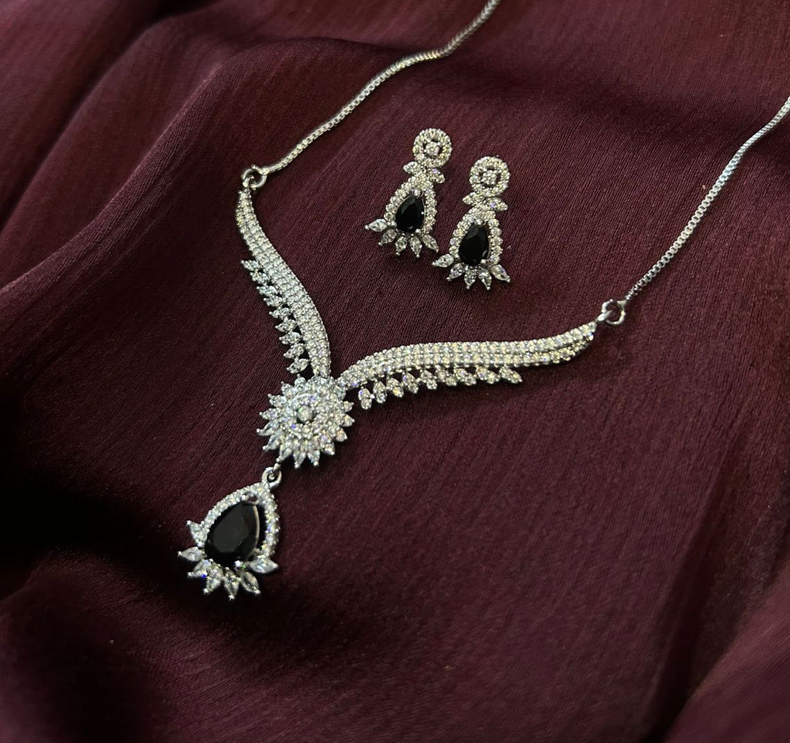 The Black Swan Crystal Necklace Set